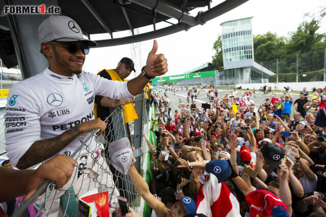 Foto zur News: Formel-1-Live-Ticker: Lewis Hamilton wünscht sich Weltfrieden