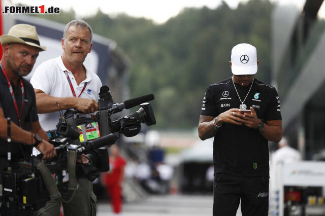 Foto zur News: Highlights des Tages: Rosberg schon in Melbourne TV-Experte