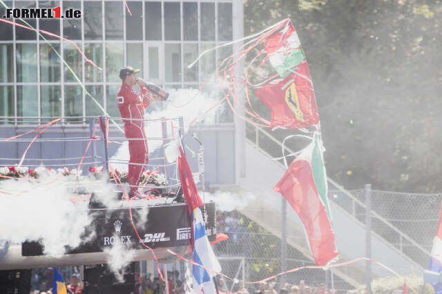 Foto zur News: Formel-1-Live-Ticker: Alonso schreckt Fans auf