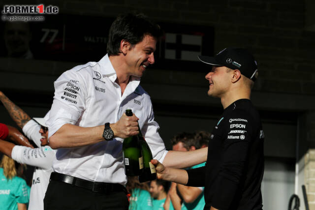 Foto zur News: Formel-1-Live-Ticker: Max Verstappen räumt FIA-Preis ab