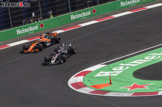 Foto zur News: Formel-1-Live-Ticker: Max Verstappen gibt in Las Vegas Gas