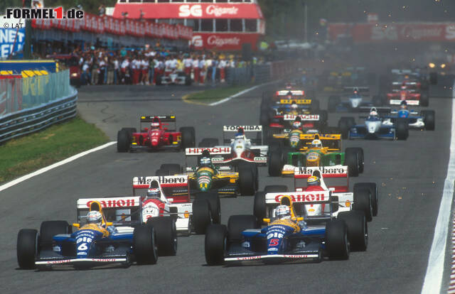 Top oder Flop? Wenn die Formel 1 ihre Regeln ändert, muss das nicht immer in die richtige Richtung gehen. Das haben wir in der Vergangenheit bereits mehr als einmal erlebt. Wir schauen uns an, was sich die Formel-1-Fans für die Zukunft der Serie wünschen - und welche Ideen gnadenlos durchfallen Top oder Flop? Wenn die Formel 1 ihre Regeln ändert, muss das nicht immer in die richtige Richtung gehen. Das haben wir in der Vergangenheit bereits mehr als einmal erlebt. Wir schauen uns an, was sich die Formel-1-Fans für die Zukunft der Serie wünschen - und welche Ideen gnadenlos durchfallen