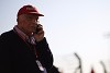 Foto zur News: Niki Lauda: &quot;Bitte twittert nicht, wenn ihr aufs Klo geht&quot;