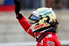 Foto zur News: Vettel sitzt Hamilton im Nacken: &quot;Morgen wird ein guter Tag&quot;