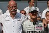 Foto zur News: Mercedes schwört Michael Schumacher die Treue