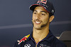 Foto zur News: Ricciardo: Sieger gegen Vettel im Stallduell