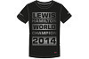 Foto zur News: Hamilton ist Weltmeister: Jetzt offizielles WM-Shirt
