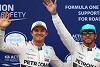 Foto zur News: Rosberg blockiert Hamilton: Kontroverse bei Mercedes?