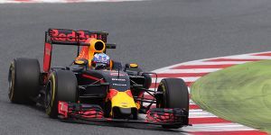 Foto zur News: Ricciardo: Neuer Renault-Motor &quot;definitiv&quot; ein Fortschritt