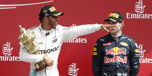Foto zur News: Schulnoten: Hamilton &quot;Senna-esk&quot;, aber Verstappen Sieger