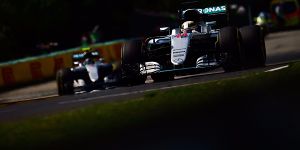 Foto zur News: Lewis Hamilton: Brachte Spanien-Stallcrash die Wende?