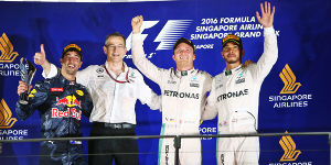 Foto zur News: Formel 1 Singapur 2016: Nico Rosberg mit Sieg WM-Leader