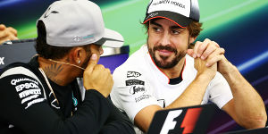 Foto zur News: Fernando Alonso: Druck auf Hamilton größer als auf Rosberg