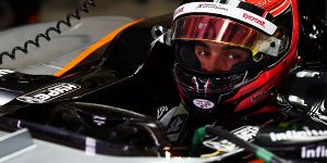 Foto zur News: Formel 1 2017: Esteban Ocon von Force India offiziell