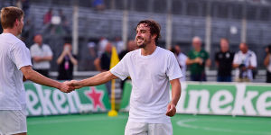 Foto zur News: Fernando Alonso verteidigt &quot;Mad Max&quot;: Waren doch alle so