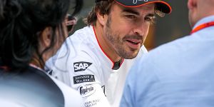 Foto zur News: Auch Fernando Alonso hat Siegzweifel: &quot;Rückstand ist brutal&quot;