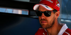 Foto zur News: Vettel vorsichtig: &quot;Auf dem Papier ist Mercedes der Favorit&quot;