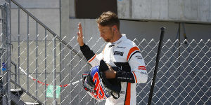 Foto zur News: Jenson Button gibt sich (halb) einsichtig: &quot;Sorry, Pascal!&quot;