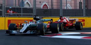 Foto zur News: &quot;Revanchefoul!&quot;: Vettel wird Rache an Hamilton vorgeworfen