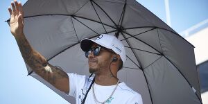 Foto zur News: Formel-1-Live-Ticker: Lewis Hamilton wünscht sich