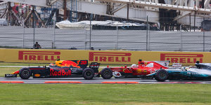 Foto zur News: Titelduell endet mit Kollision: Vettel-Freispruch WM-Bonus?