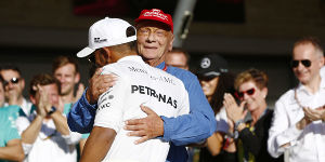 Foto zur News: Lauda: Lewis hat Mercedes den Titel gebracht, nicht