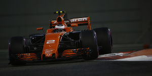 Foto zur News: Vandoorne: McLaren in Abu Dhabi &quot;wie ein Rallye-Auto&quot;