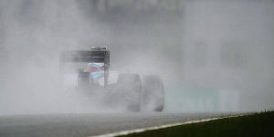 Foto zur News: Williams stöhnt: Schon wieder Regen...