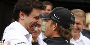 Foto zur News: Rosberg über Wolff: &quot;Es wurden bereits Witze gemacht&quot;