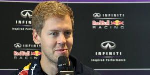 Foto zur News: 188 Millionen für Vettel? &quot;Wo ist der Stift zum