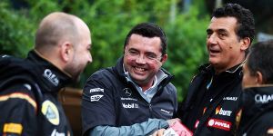 Foto zur News: Boullier: &quot;McLaren besitzt mehr Siegeswillen als Lotus&quot;