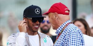 Foto zur News: Hamilton und der Mercedes-Titel: Lauda hat geliefert