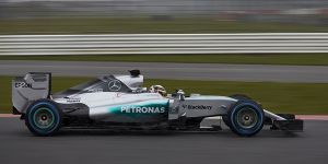 Foto zur News: Erfolgreicher Shakedown: Der neue Mercedes läuft rund