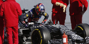 Foto zur News: Formel-1-Live-Ticker: Maldonado-Crash in der Boxengasse?