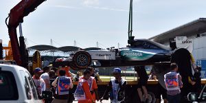 Foto zur News: Mercedes: Erst Ausfall, dann Bestzeit für Lewis Hamilton