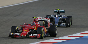 Foto zur News: Bremsen waren Schuld: Räikkönen ringt Rosberg nieder