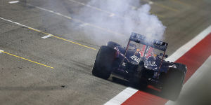 Foto zur News: Feuerwerk bei Red Bull: Motorschaden auf dem Zielstrich