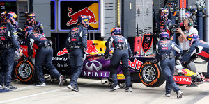 Foto zur News: Red Bull in Problemen: Technikpech und Taktikpatzer