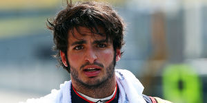Foto zur News: Carlos Sainz fühlt sich bei Toro Rosso benachteiligt