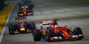 Foto zur News: Formel 1 Singapur 2015: Sebastian Vettel cruist zum Sieg