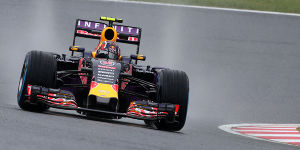 Foto zur News: Formel 1 Japan 2015: Regen spült Daniil Kwjat an die Spitze