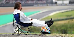Foto zur News: Fernando Alonso schließt Formel-1-Auszeit nicht aus
