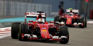 Foto zur News: Trotz Alonso-Blockade: Vettel stürmt bis auf Platz vier