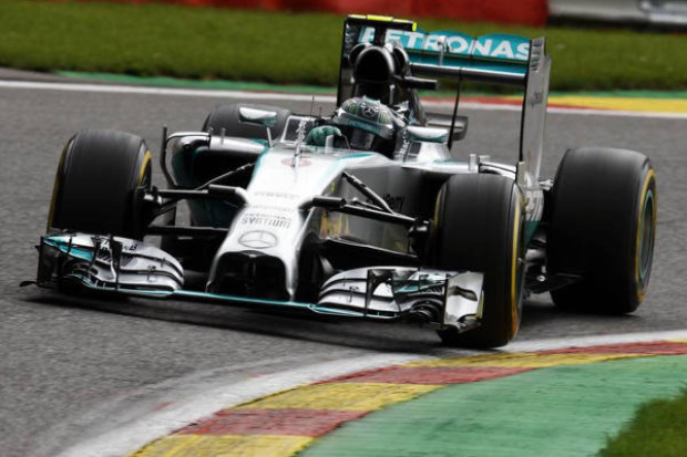 Foto zur News: Mercedes noch nicht zufrieden: "Wird eine lange Nacht"