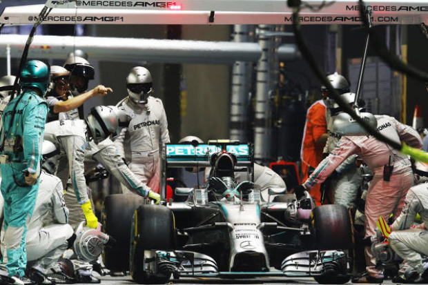 Foto zur News: Surer über den Singapur-GP: "Das war ein heißes Eisen"