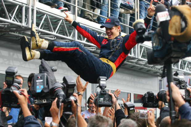 Foto zur News: Formel-1-Präsentationen 2015: Steckbrief Toro Rosso