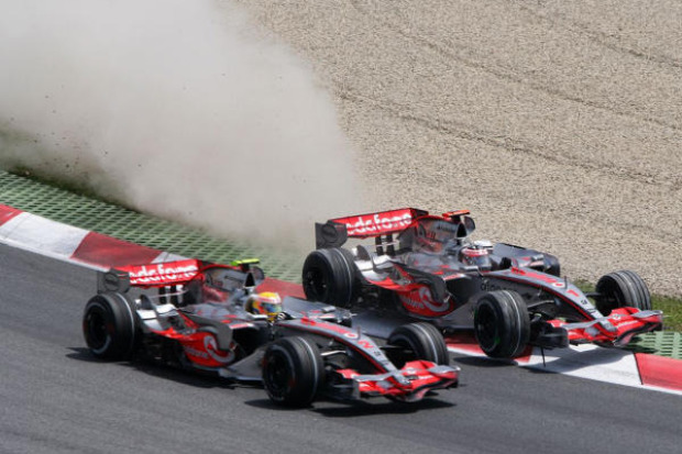 Foto zur News: Ecclestone sicher: Lewis Hamilton bleibt bei Mercedes