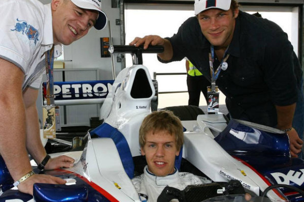 Foto zur News: Sebastian Vettel fördert Mick Schumacher