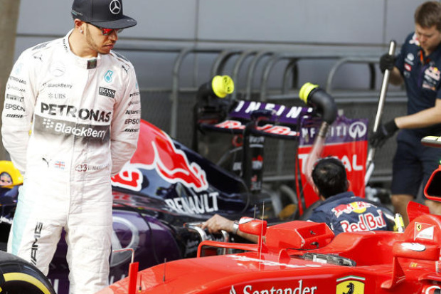 Foto zur News: Lewis Hamiltons Ferrari-Flirt: "Man soll niemals nie sagen"