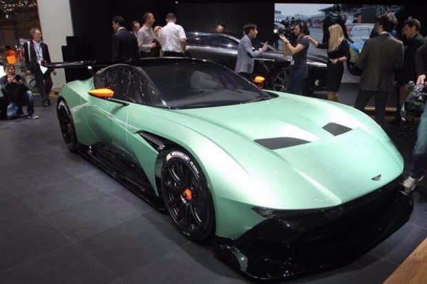 Foto zur News: Adrian Newey arbeitet mit Aston Martin an Supersportwagen